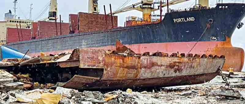 ship scrap buyer in uae