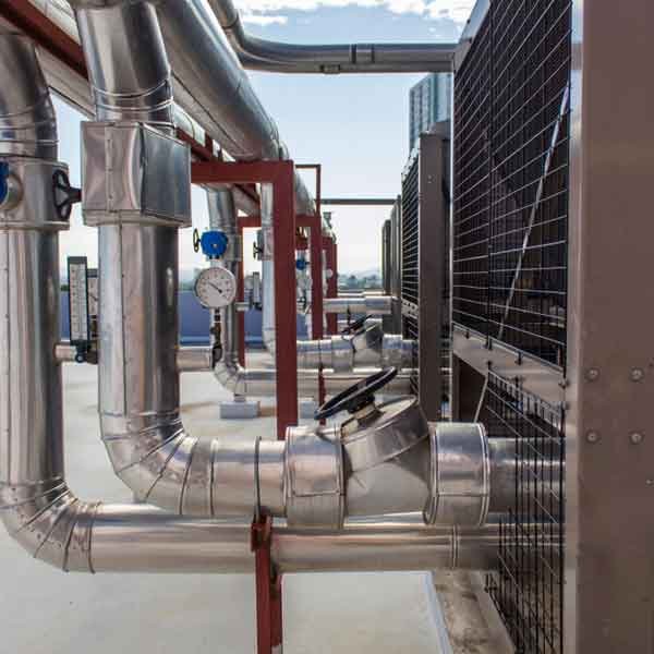 Rental Chillers for Commercial Buildings in UAE