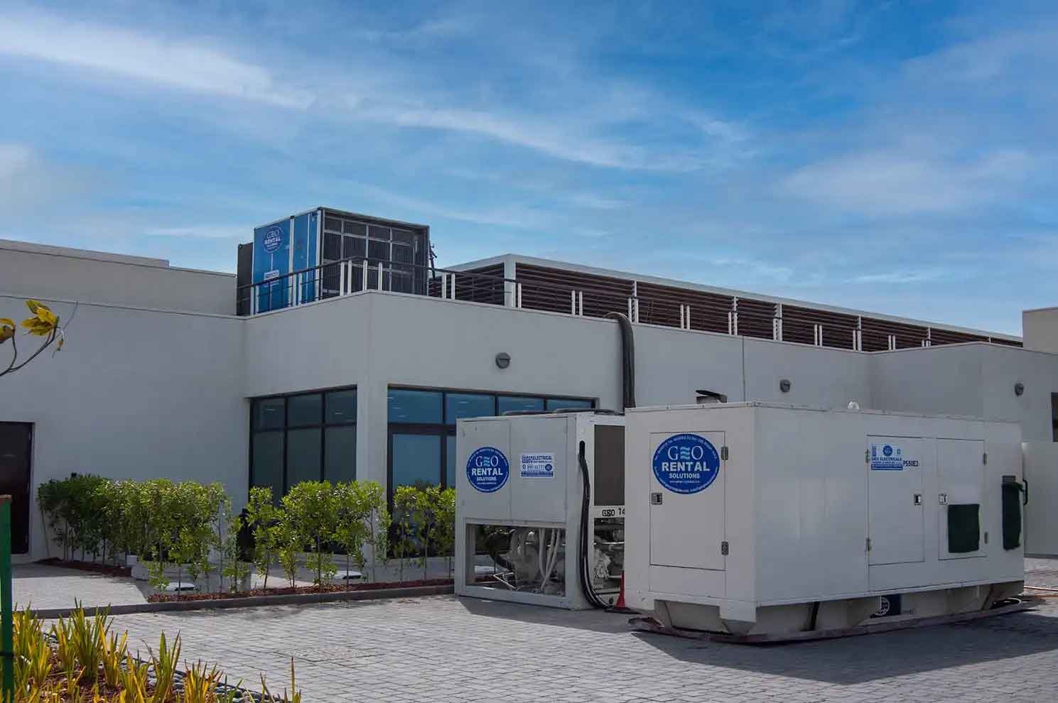 Why Commercial Projects in UAE Use Rental Chillers