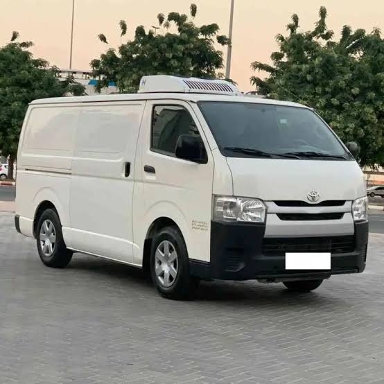 Short-Term & Long-Term Chiller Rental UAE